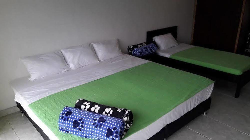 مانيزاليس Hostal Deluxe Santander المظهر الخارجي الصورة