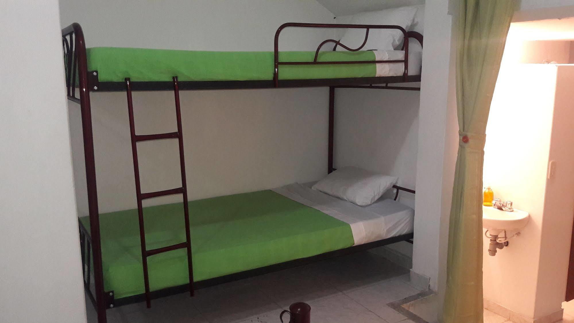 مانيزاليس Hostal Deluxe Santander المظهر الخارجي الصورة