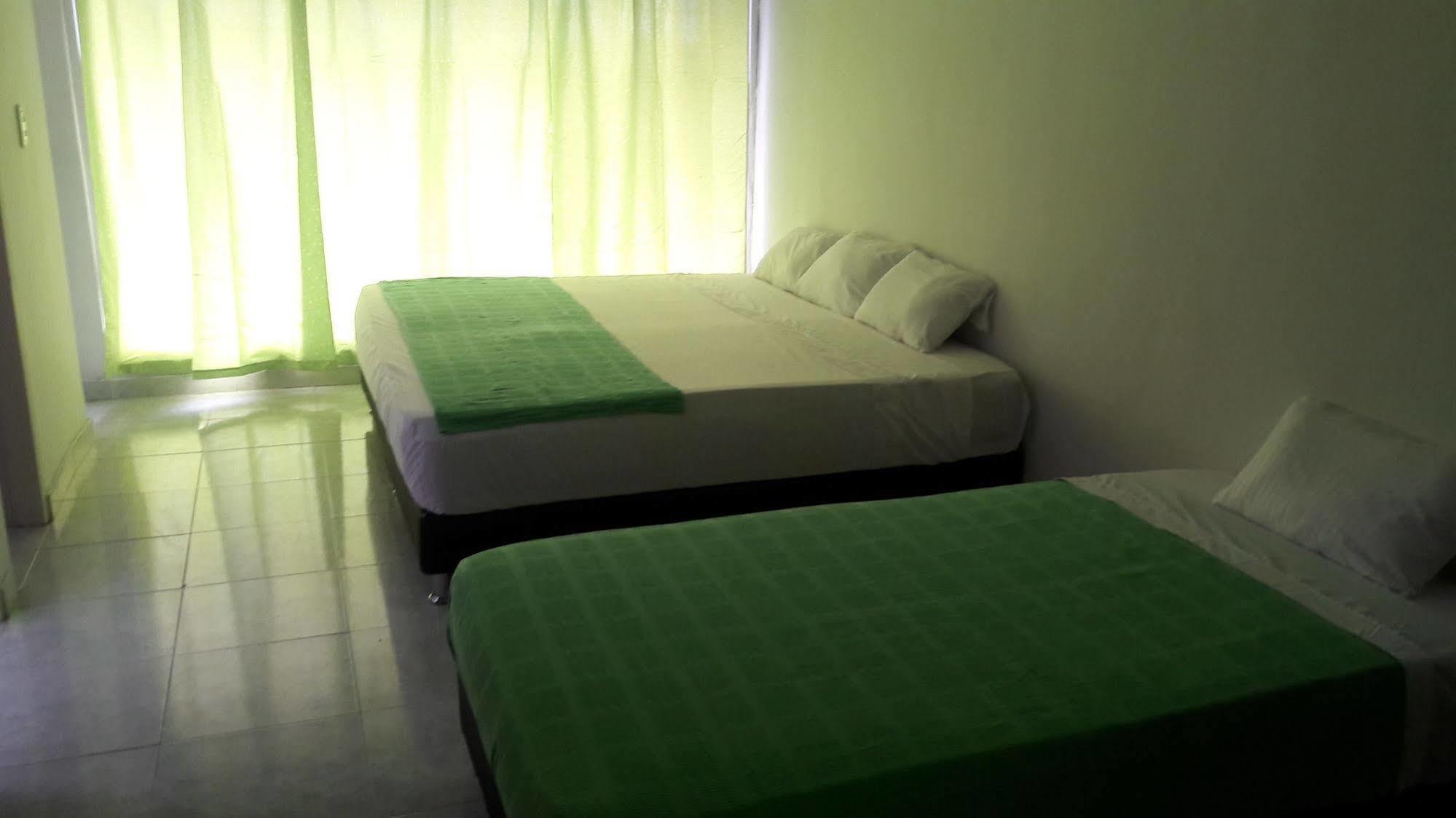 مانيزاليس Hostal Deluxe Santander المظهر الخارجي الصورة