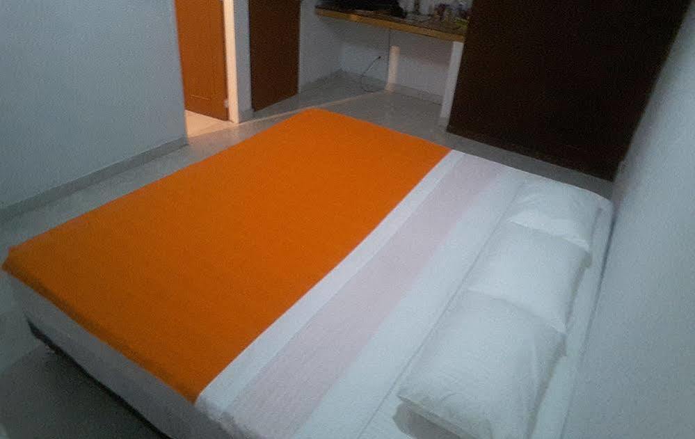 مانيزاليس Hostal Deluxe Santander المظهر الخارجي الصورة
